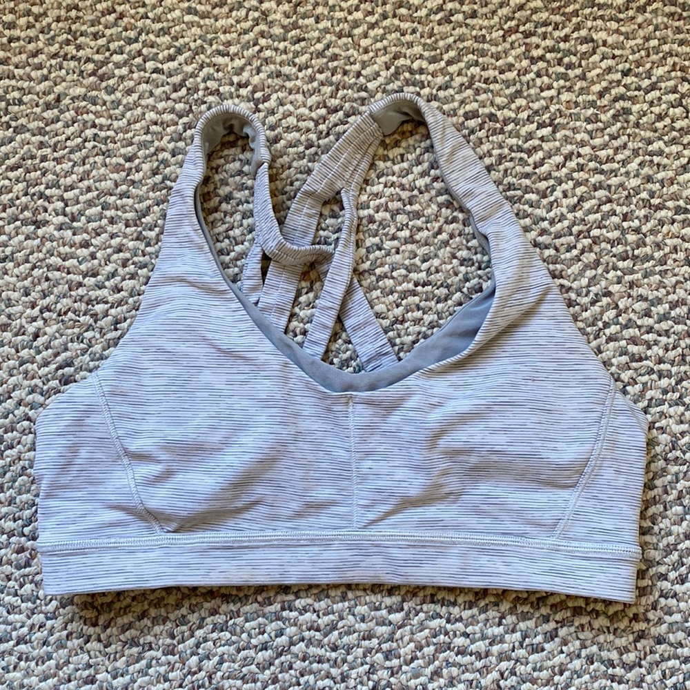 Lululemon sports bra size 8